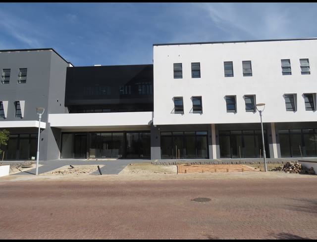 152.90M² MEDICAL SUITE TO LET IN PAARDEVLEI